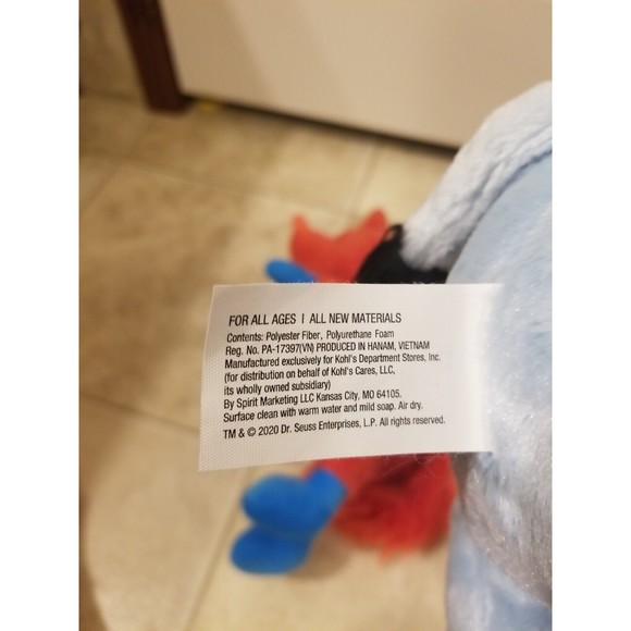 2 Kohl's cares 2020 Dr. Seuss plush fox and Horton stuffed animal - Picture 8 of 9